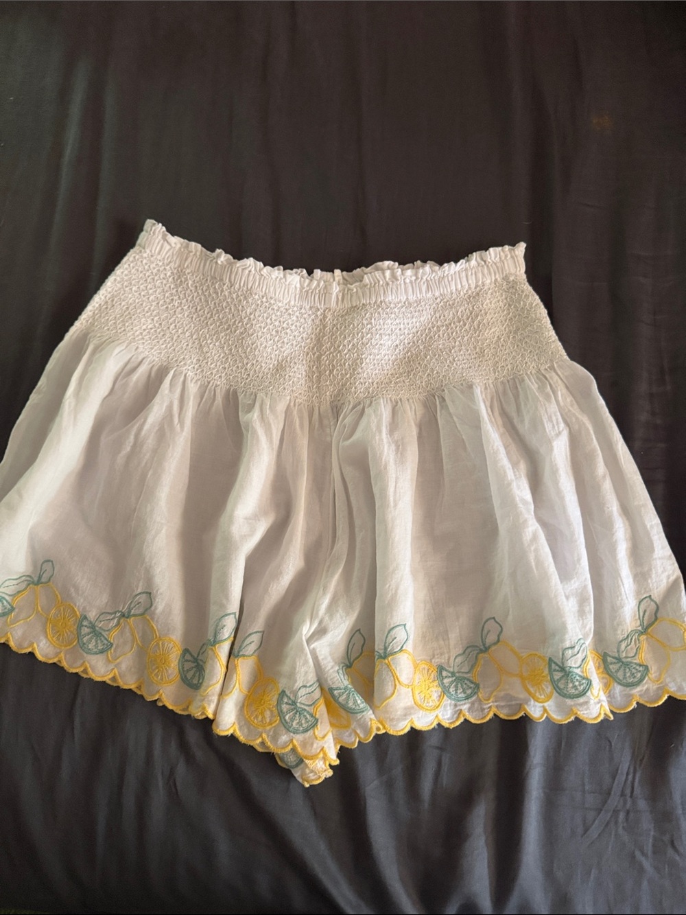 C&C California White Smocked Shorts with Yellow Lemons - New, without tag